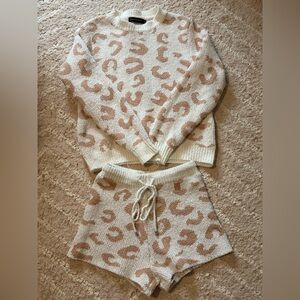 Cozy Leopard Print Lounge Set